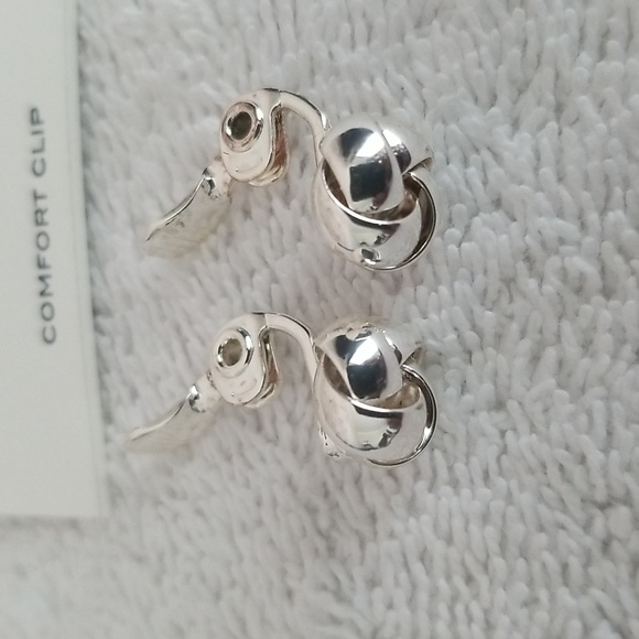 New Ralph Lauren Stud Clip-On Earrings - Picture 5 of 7
